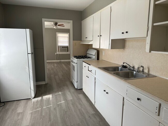 Building Photo - Bossier 3 Bed 1 bath Apartment