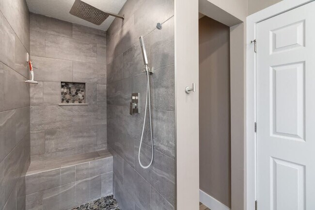 Building Photo - 140 Madiera Beach Blvd