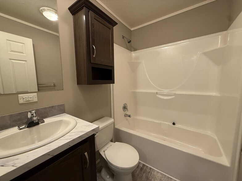 Building Photo - 11786 Cascade Cir