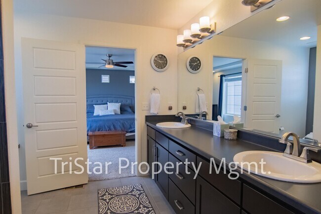 Building Photo - 8329 Plumwood Circle