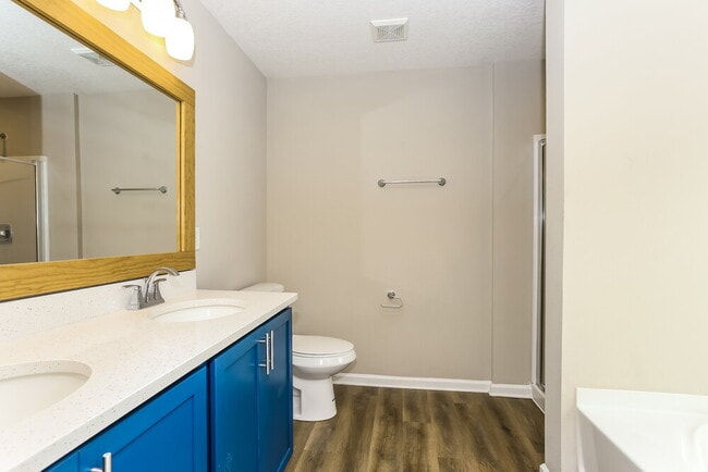 Building Photo - 523 Worcester Ct.