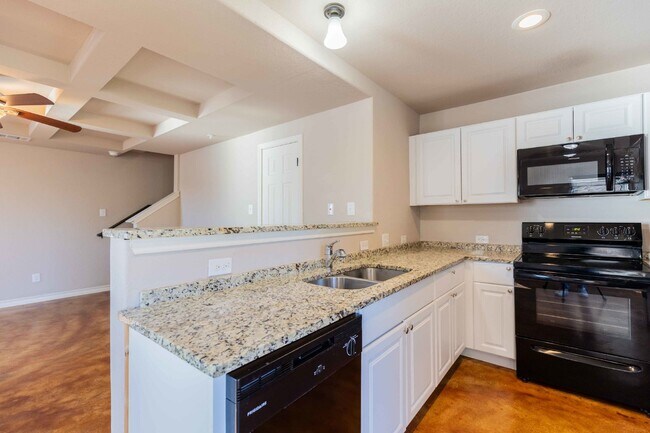Building Photo - 7314 Colina Way #3