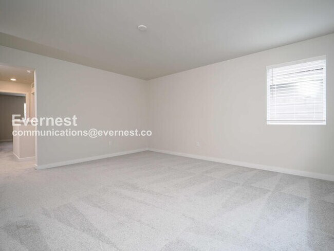 Building Photo - 33335 Crystal Ave SE