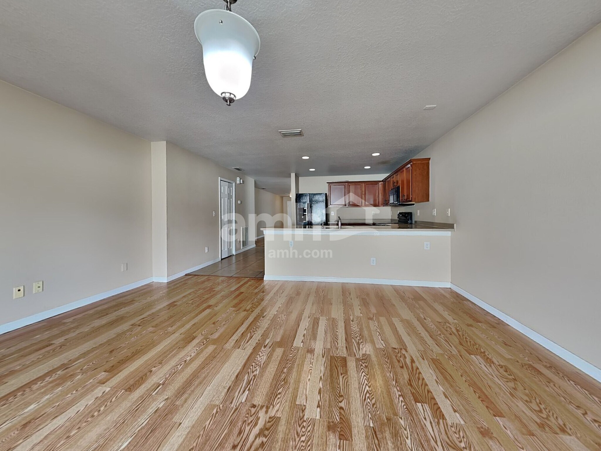 Building Photo - 31015 Mandolin Cay Ave