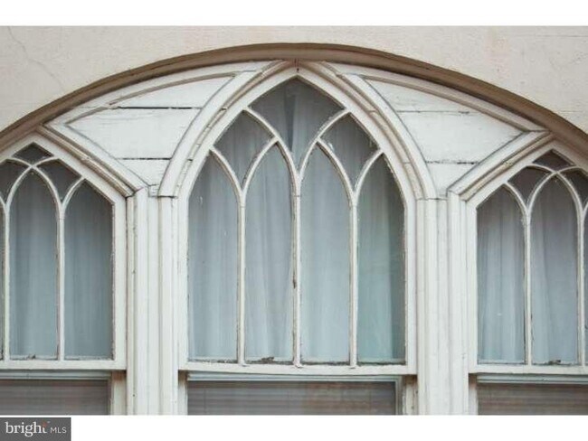 Building Photo - 723 Spruce St