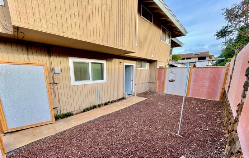 Building Photo - 12345 E Waipuilani Rd