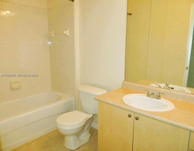 Building Photo - 1919 Van Buren St