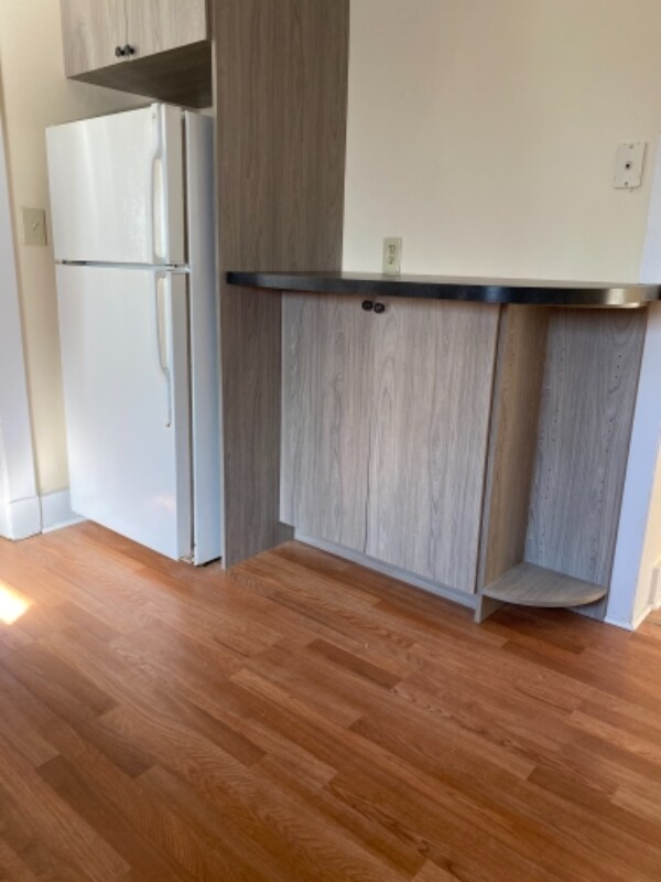 Building Photo - 134 School St