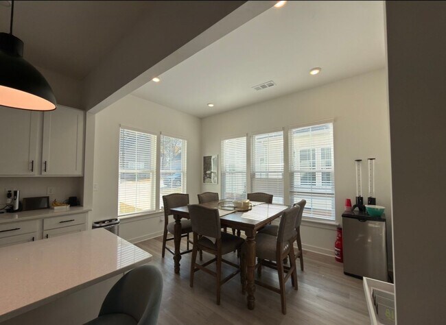 Building Photo - NEW CONSTRUCTION! NOW LEASING FOR AUGUST 2026!