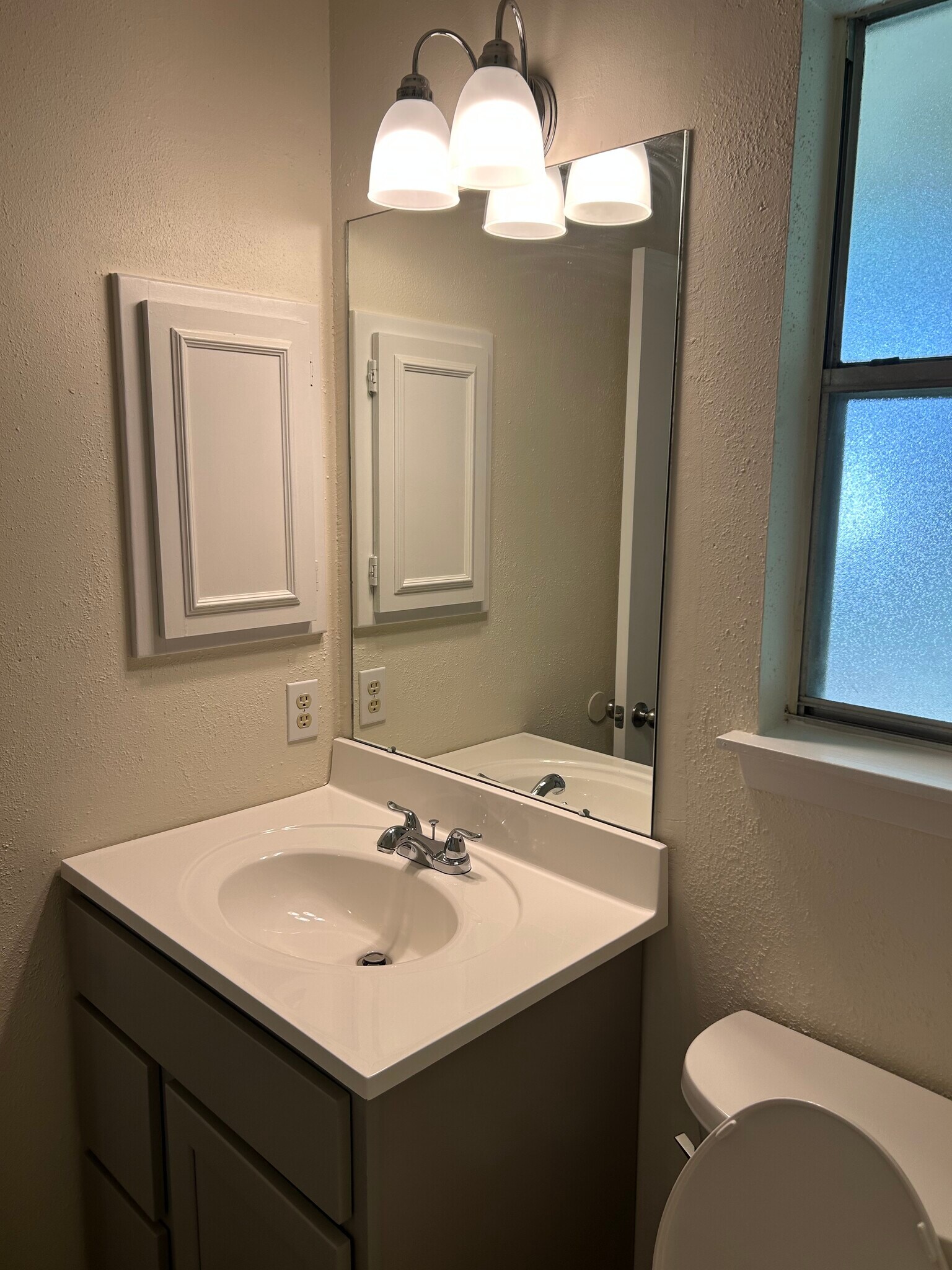 Building Photo - 309 Briarwood Dr