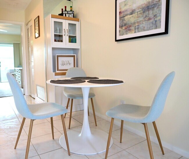 Building Photo - 2929 SE Ocean Blvd