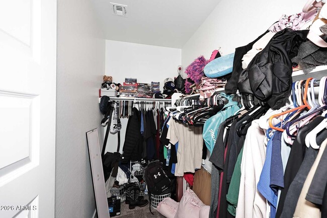 Building Photo - 40020 W Sunland Dr