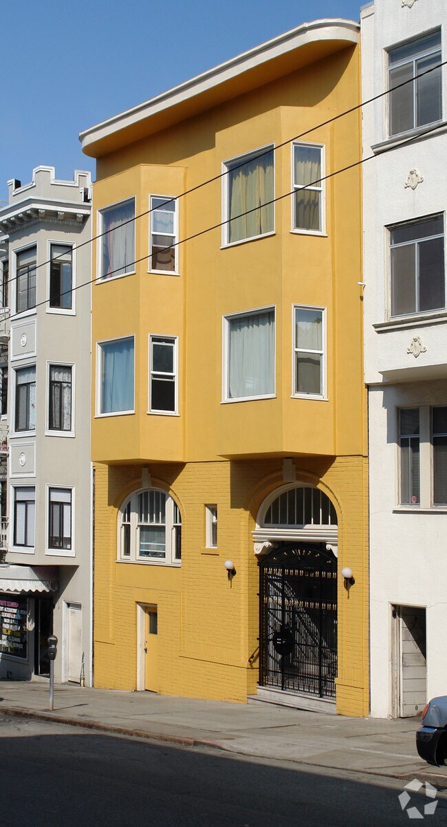 Building Photo - 1650 Sacramento St