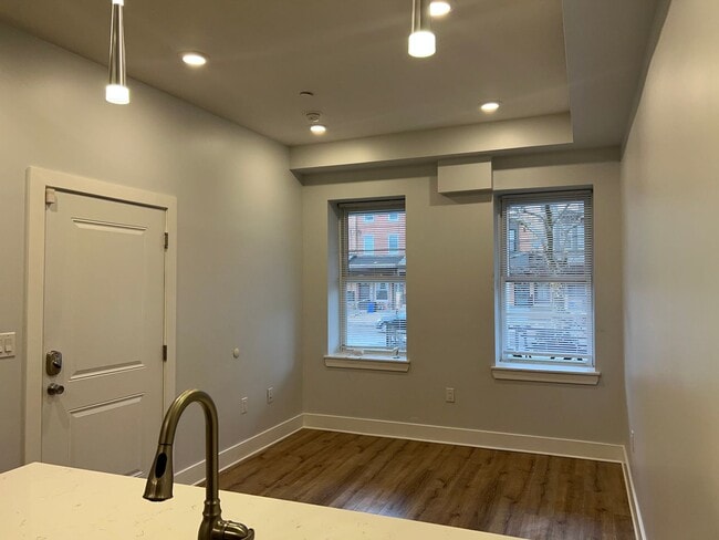 Building Photo - 4242 W Girard Ave