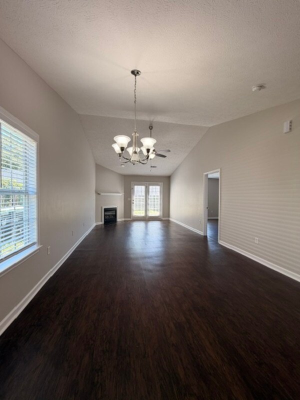 Building Photo - 112 Barrington Dr