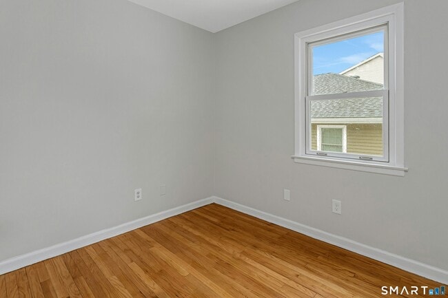 Building Photo - 85 Burwood Ave