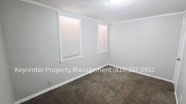 Building Photo - 142 N Bellaire Ave