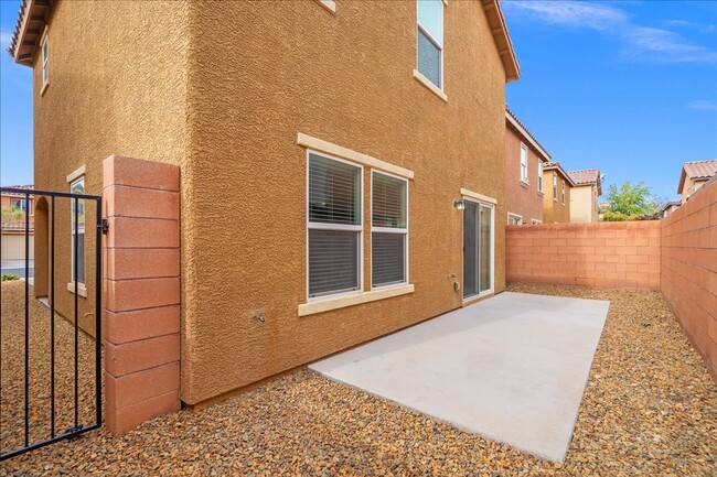 Building Photo - 8640 Bella Sparkle Ave