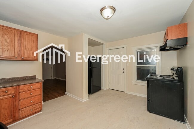 Building Photo - 3227 Struble Rd