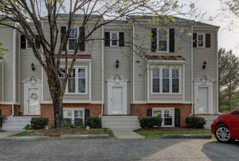 Primary Photo - 3040 Winterberry Dr