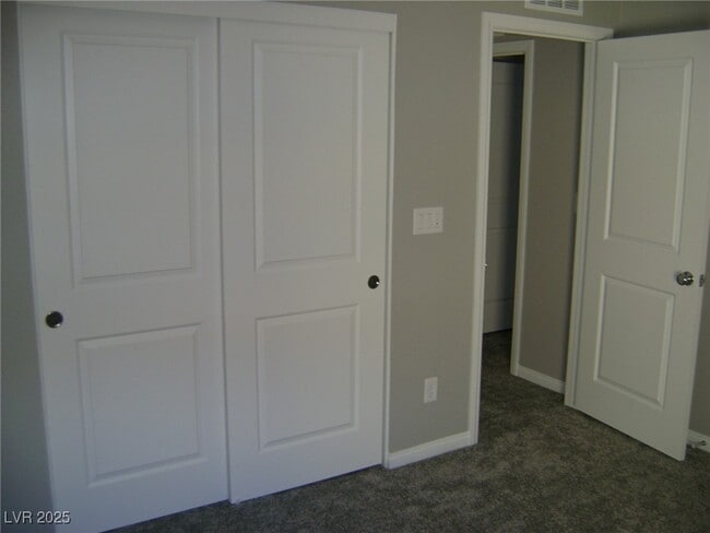 Building Photo - 3242 Trabia Ave