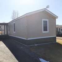 Building Photo - 18 Middle Rd