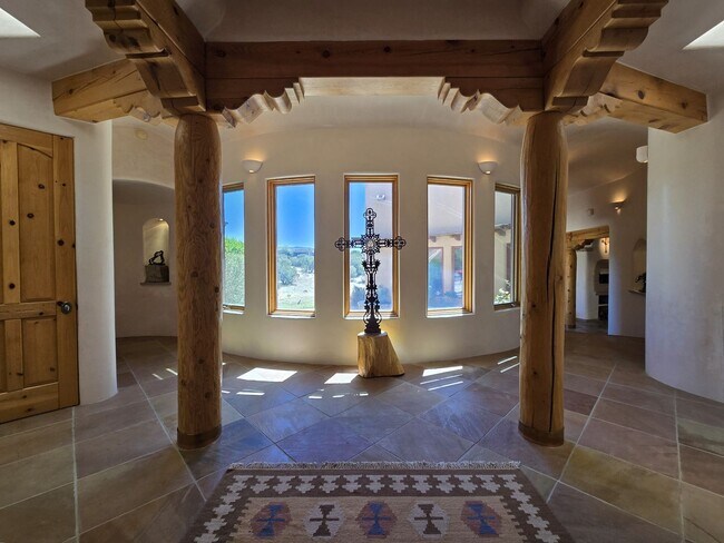 Building Photo - Pueblo Style Retreat in Las Campanas