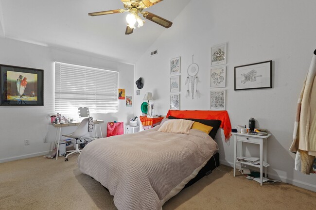 Building Photo - 925 16th St