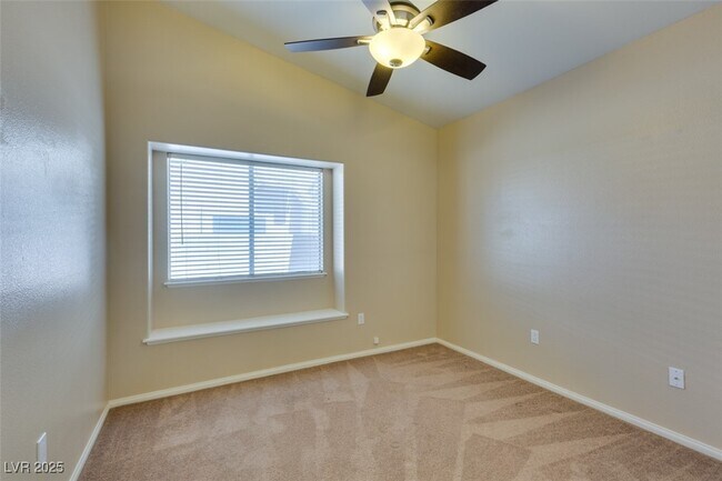 Building Photo - 1744 Knotty Pine