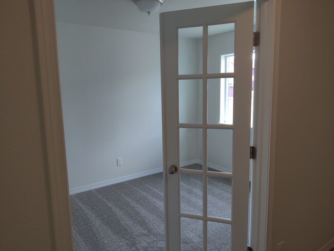 Building Photo - Gorgeous 3 Bedroom Home + office in Mountain Vista Ranch!