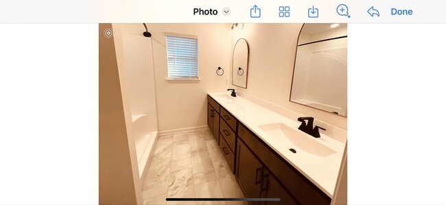 Building Photo - 190 N Luna Ln