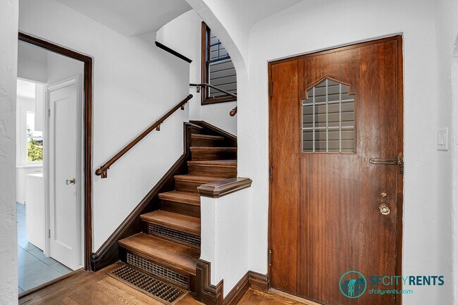 Building Photo - West Portal: Newly Remodeled Detached Sing...