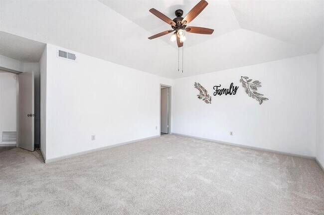 Building Photo - 11602 Inga Ln