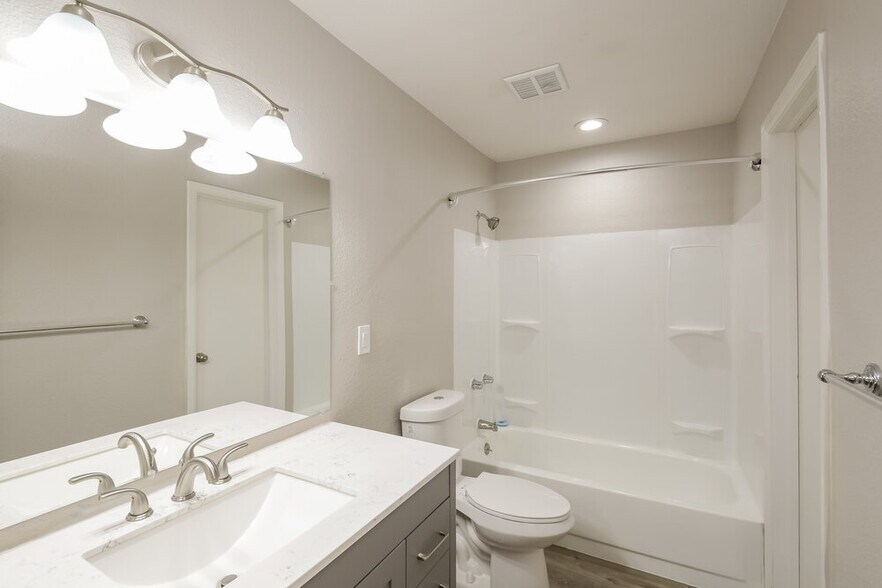 Building Photo - 9554 Milwaukee Ct