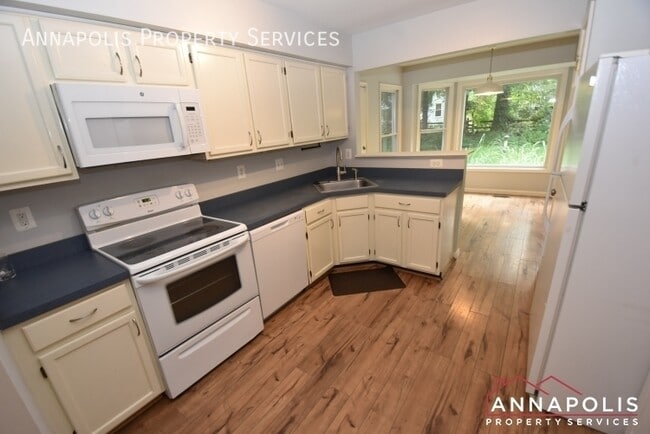 Building Photo - 312 Pytchley Run