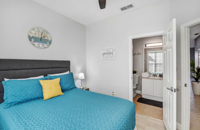 Building Photo - 8117 Princess Palm Ln