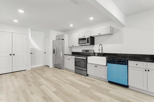 Building Photo - 2149 Willow Pl