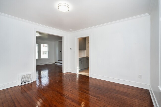 Building Photo - 57 Washington Cir