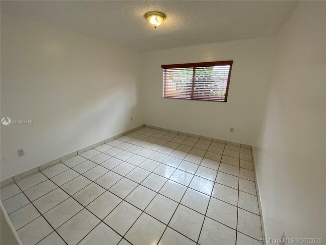 Building Photo - 2600 NW 14th St