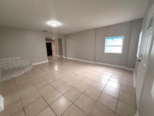 Building Photo - 407 N 29th St