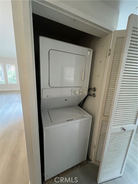 Building Photo - 15933 Alta Vista Dr