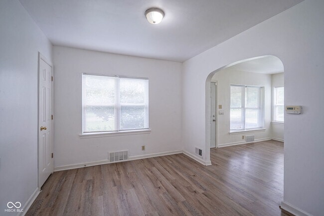 Building Photo - 5159 E 16th St