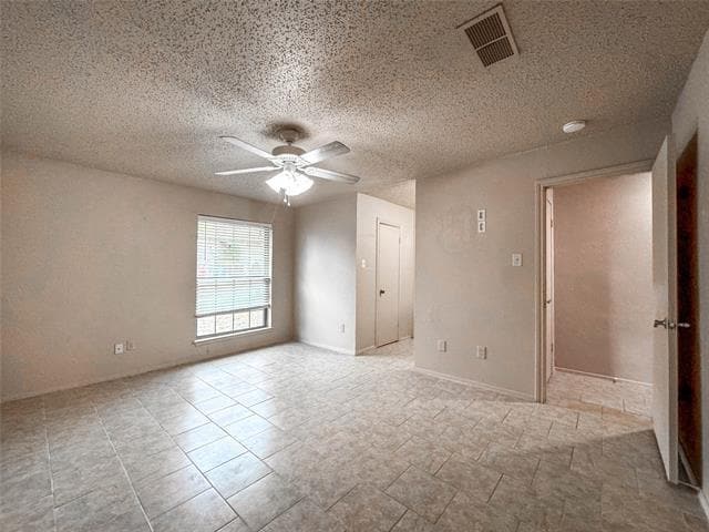 Building Photo - 1112 Autumn Oak Dr