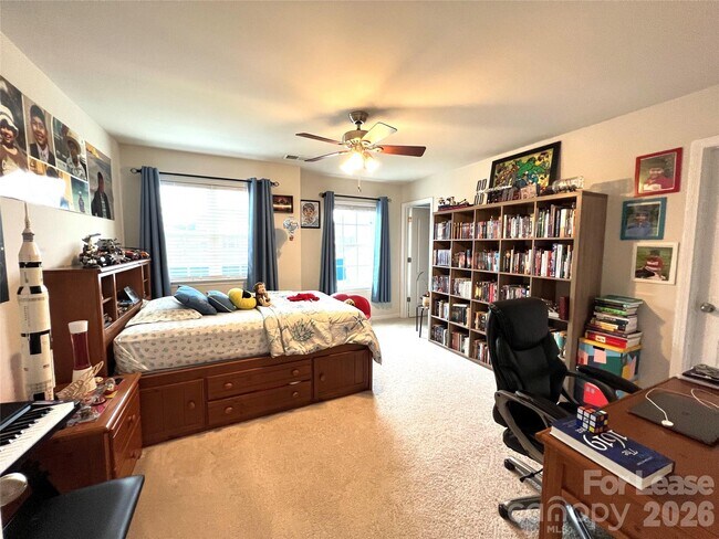 Building Photo - 1031 Winnett Dr