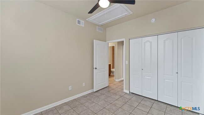 Building Photo - 334 Newberry Tr