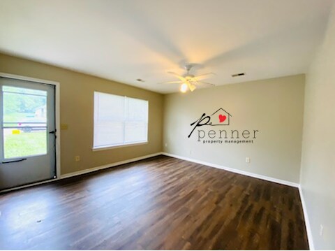 Building Photo - 409 E Benning St