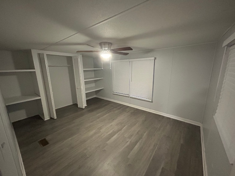 Building Photo - 1032 Deborah Ln