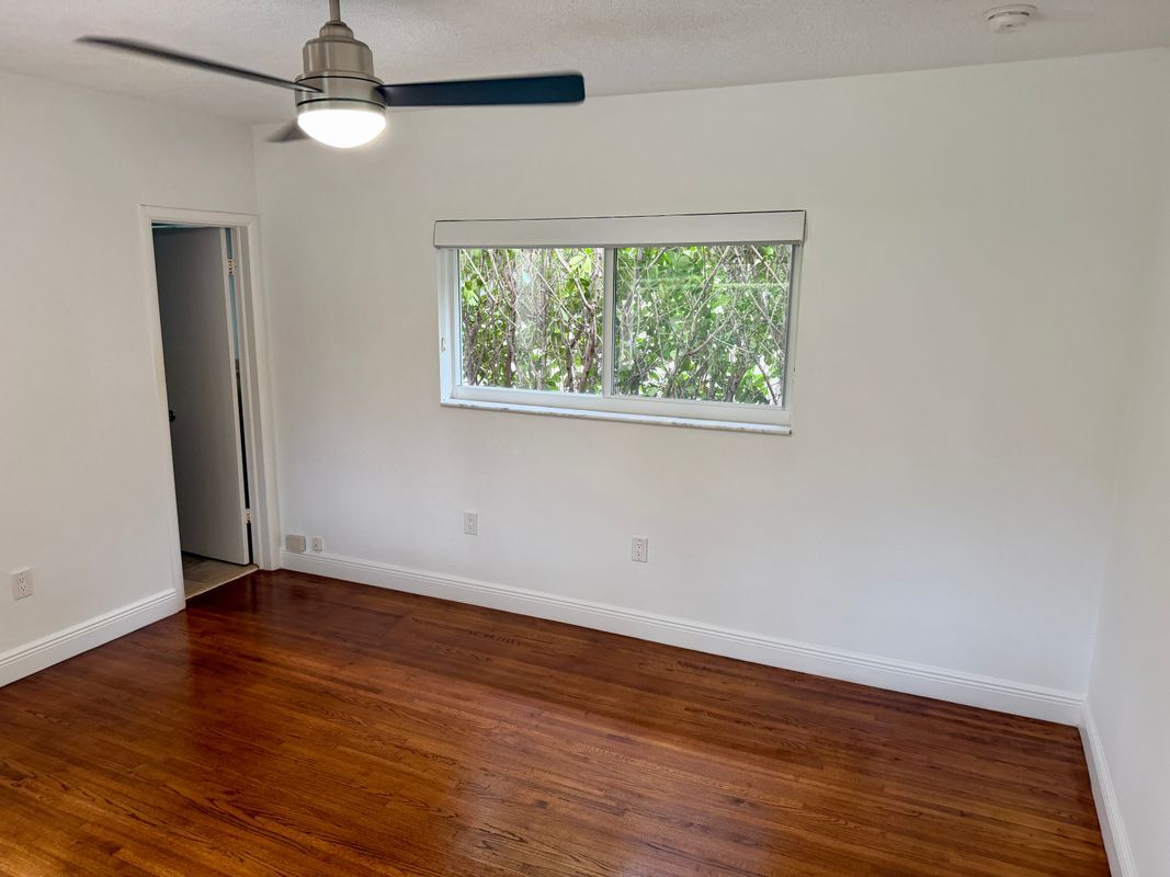 Building Photo - 814 Capri St