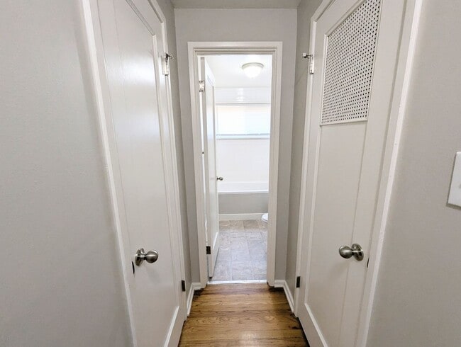 Building Photo - 3 bed 1 bath home in Aurora