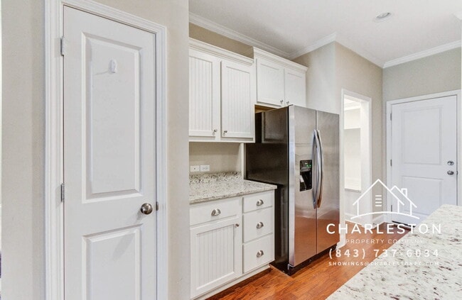 Building Photo - 2005 Kings Gate Ln